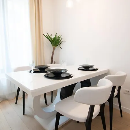 Apartment K District - *